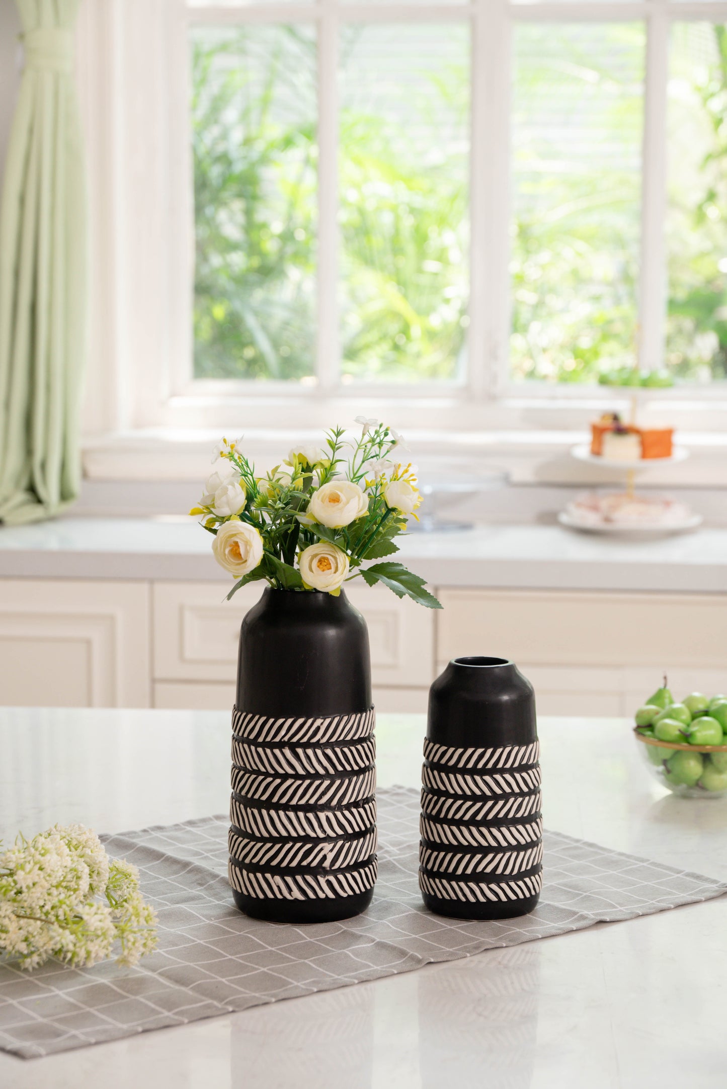 10"H, 7.5"H Black and White Vase for Table Decor Boho Ceramic Vases Accents, Decorative Tall Vases for Bathroom Mantel Living Room Shelf, Ideal Gift for Dad